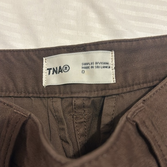 Aritzia TNA Supply Cargo Pants Size 0 - Picture 3 of 5